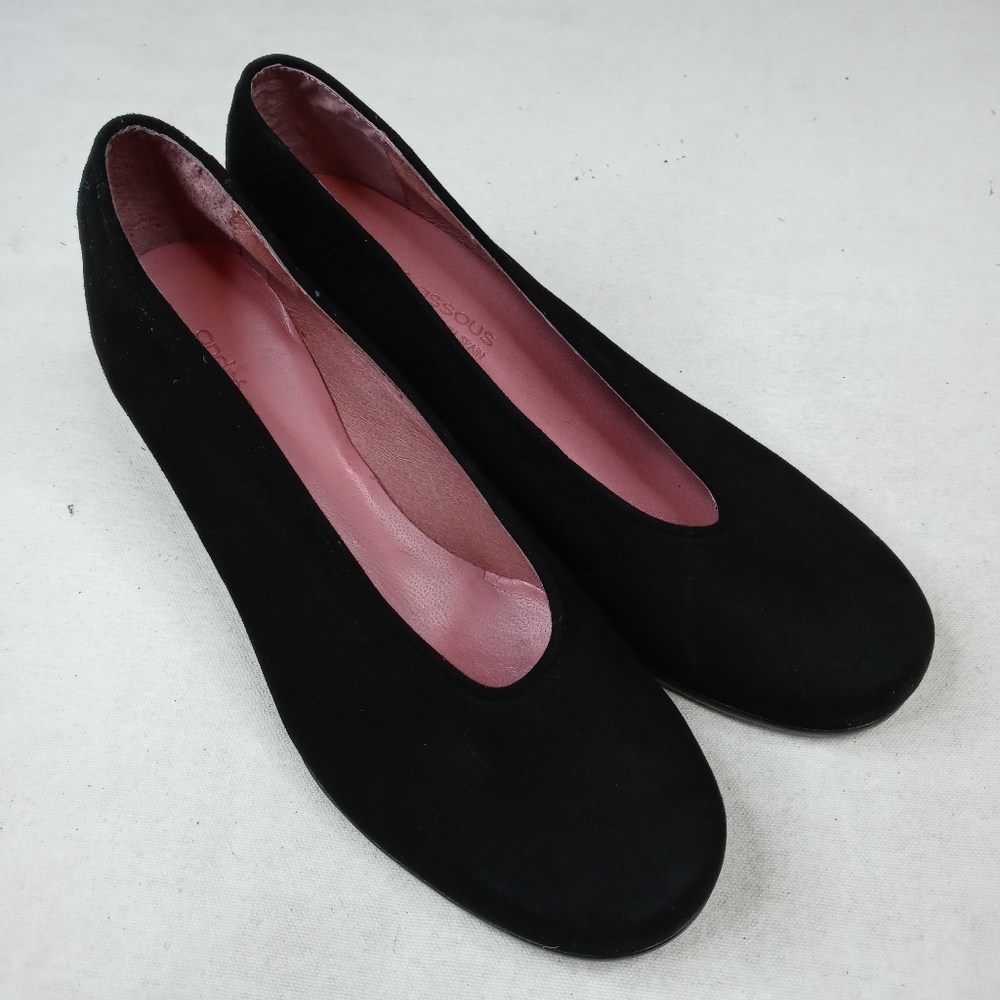 Andre Assous "Gayla" women's black suede 2" heel w